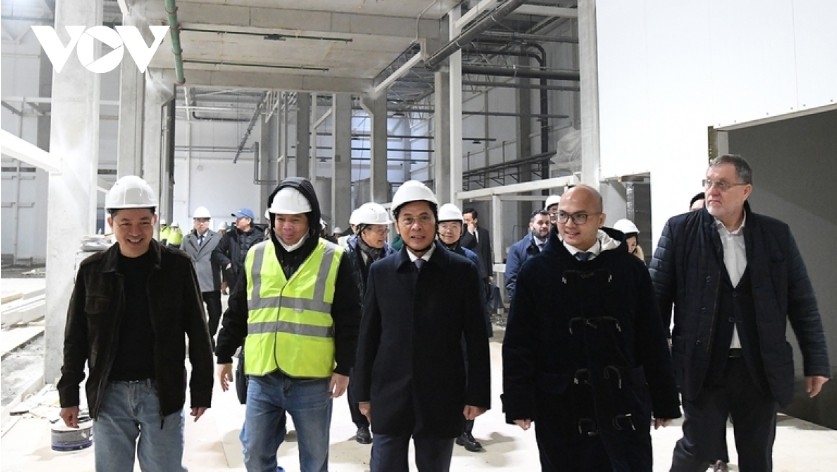 Deputy PM hails TH Group’s Russian dairy plant as model for foreign investment